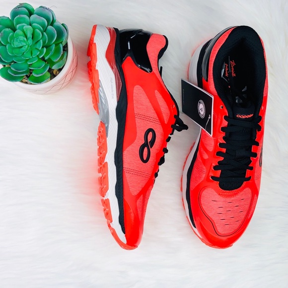 Other - 💖 HOST PICK 💖MENS RUNNING SHOE NEON ORANGE
